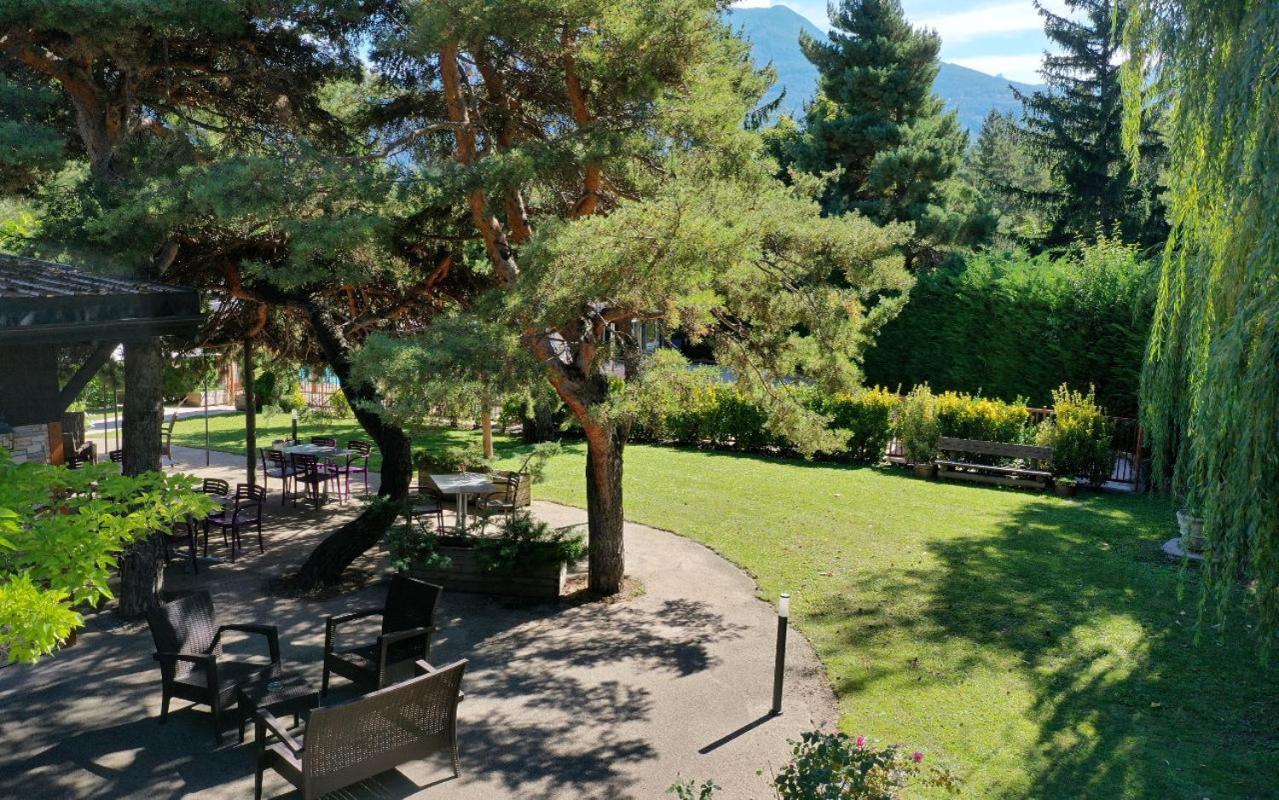 Logis Hotel Le Lac Embrun Exterior photo